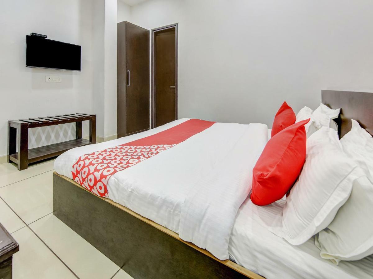 Oyo 27999 Hotel Deep Sirsa エクステリア 写真