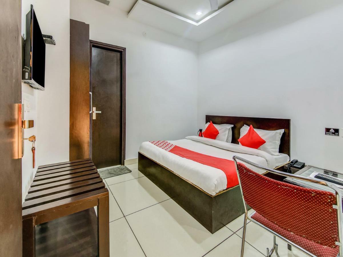 Oyo 27999 Hotel Deep Sirsa エクステリア 写真