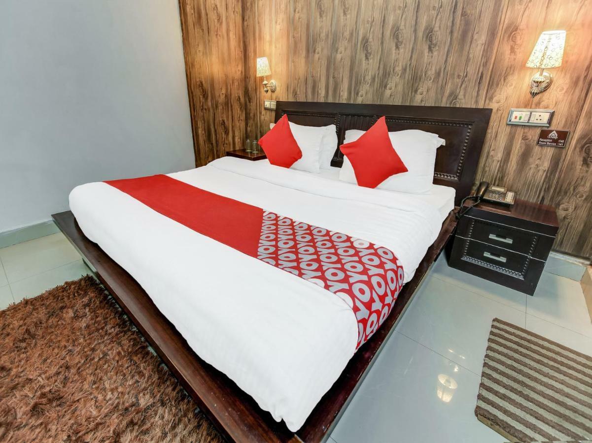 Oyo 27999 Hotel Deep Sirsa エクステリア 写真