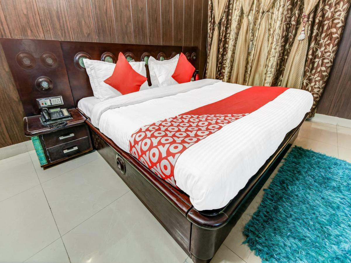 Oyo 27999 Hotel Deep Sirsa エクステリア 写真