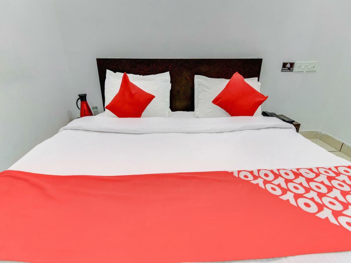 Oyo 27999 Hotel Deep Sirsa エクステリア 写真