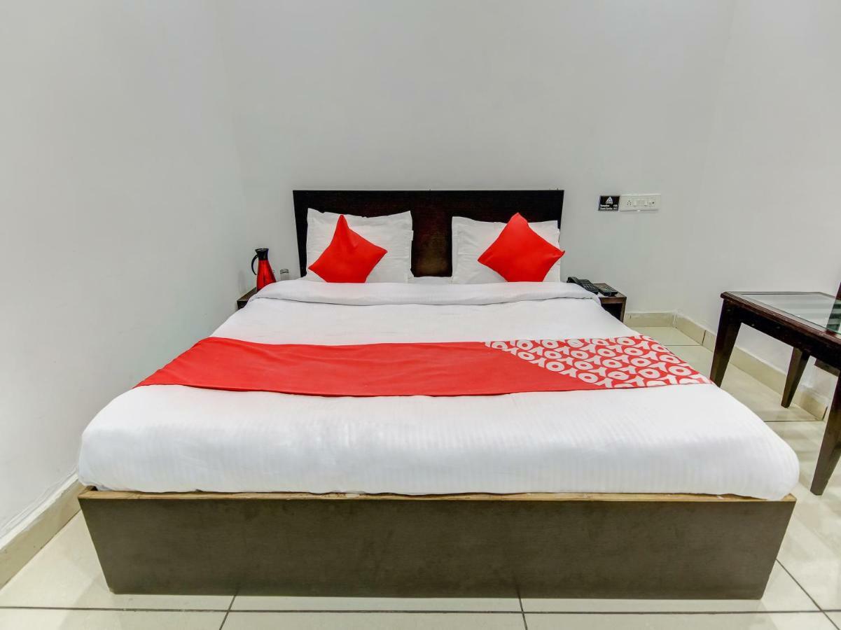 Oyo 27999 Hotel Deep Sirsa エクステリア 写真