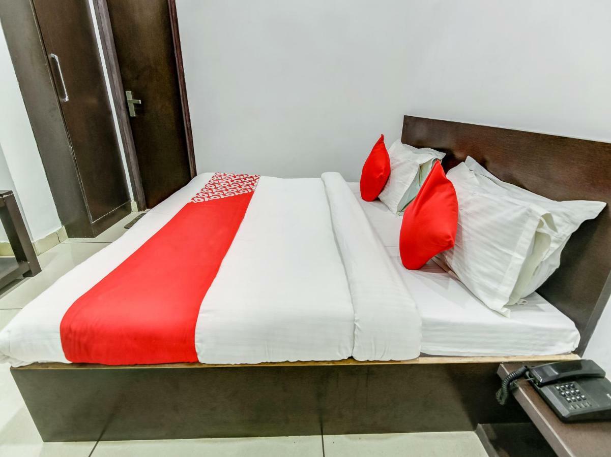 Oyo 27999 Hotel Deep Sirsa エクステリア 写真