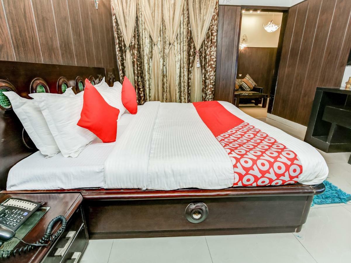 Oyo 27999 Hotel Deep Sirsa エクステリア 写真