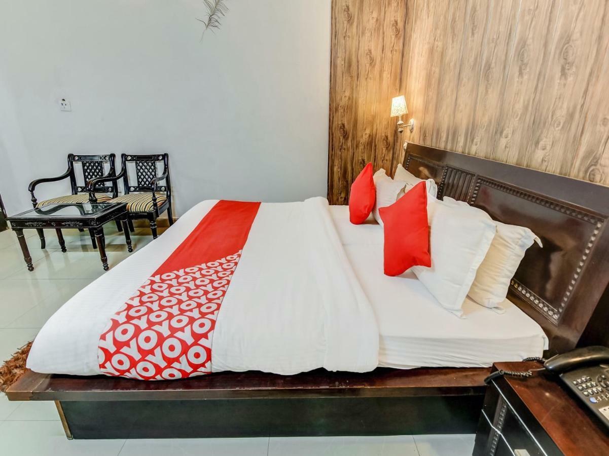 Oyo 27999 Hotel Deep Sirsa エクステリア 写真