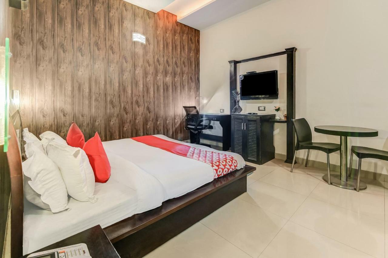 Oyo 27999 Hotel Deep Sirsa エクステリア 写真