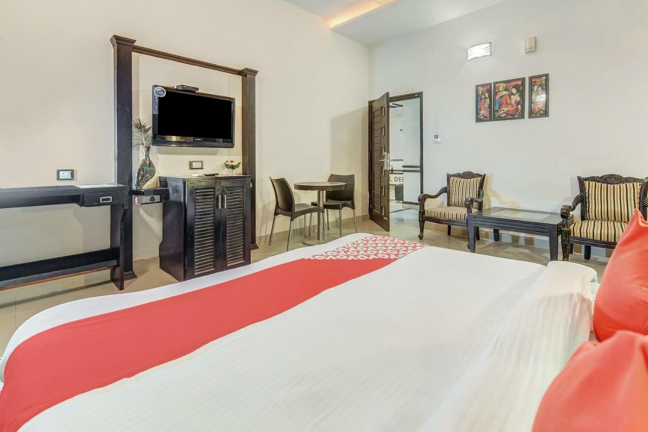 Oyo 27999 Hotel Deep Sirsa エクステリア 写真